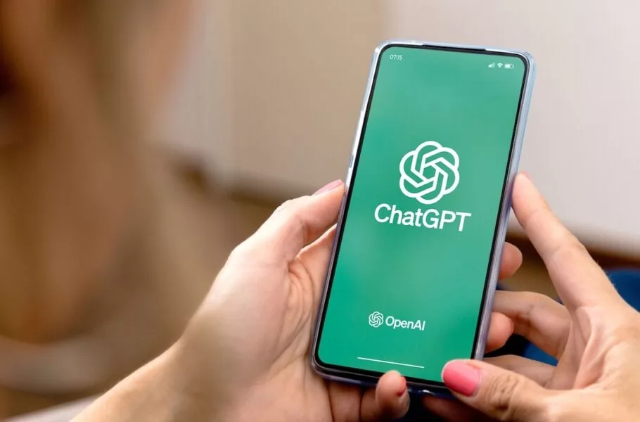 ChatGPT برای نوجوانان امنتر میشود؛ ممنوعیت گفتگو درباره خودکشی