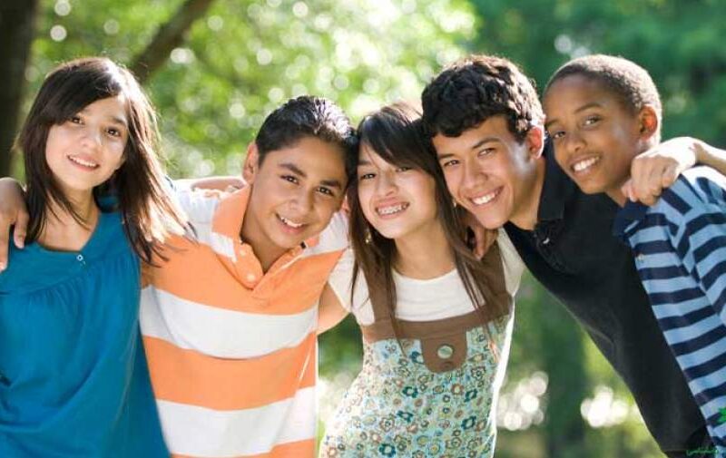 اهمیت و ابعاد ارتباط دوسویه با نوجوان