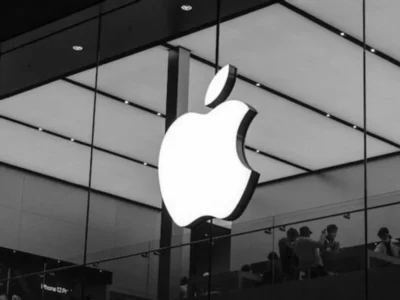 اپل به استفاده غیرمجاز از کتاب‌های نویسندگان برای آموزش هوش مصنوعی متهم شد