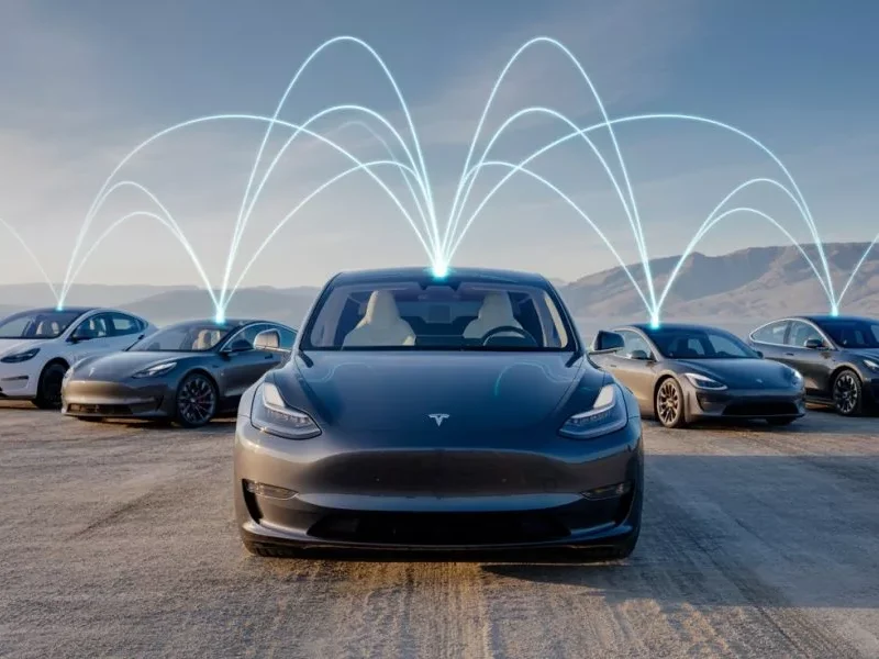 ایلان ماسک ایده استفاده از توان خودروهای بیکار در قالب یک ابرکامپیوتر بزرگ را مطرح کرد