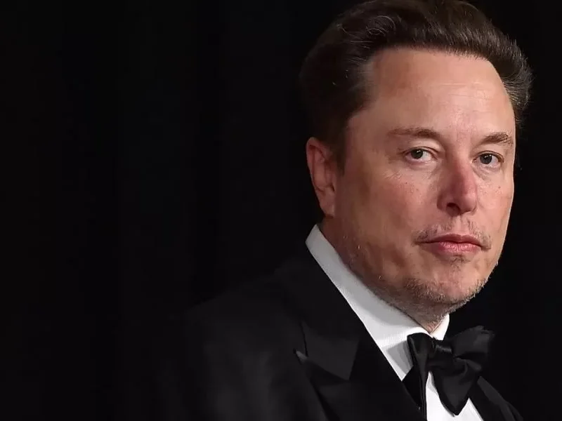 ایلان ماسک می‌گوید هوش مصنوعی مانند سونامی مشاغل دفتری را حذف خواهد کرد