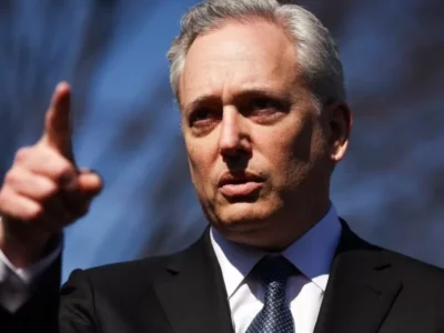 تزار هوش مصنوعی آمریکا ایده تصاحب مشاغل توسط هوش مصنوعی را اغراق‌آمیز می‌داند