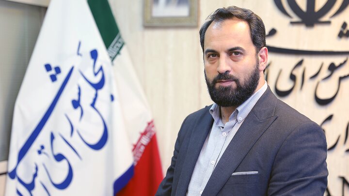 تضعیف فرهنگ پیام خطرناکی برای جامعه دارد