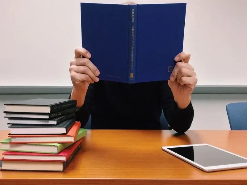 راهکاری برای معضل تقلب با هوش مصنوعی: دانشگاه‌ها به امتحانات شفاهی روی آورده‌اند