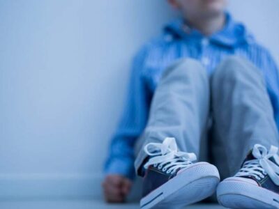 فرزند اتیسم، والدین خسته؛ بازنشستگی پیش از موعد راه بقای خانواده