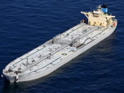 «مادورو» در نفتکش‌های حامل نفت ونزوئلا نیروی نظامی مستقر می‌کند