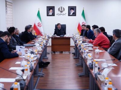 مخبر: جلوگیری از خام‌فروشی، راهکار اصلی رونق صنعت پتروشیمی است