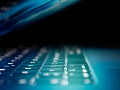 مدل زبانی جدید اپل می‌تواند با سرعتی خیره‌کننده متون طولانی تولید کند