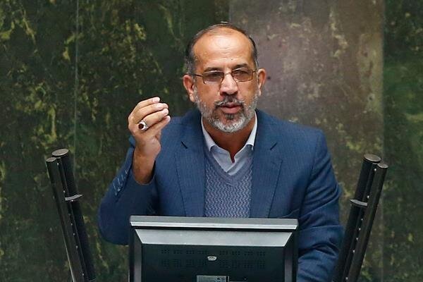 میرمحمدی: موعظه نمایندگان توسط رئیس جمهور شأن مجلس را زیر سوال میبرد