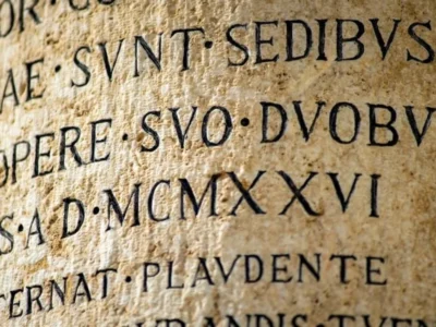 هوش مصنوعی جدید گوگل کتیبه‌های باستانی رومی را رمزگشایی می‌کند