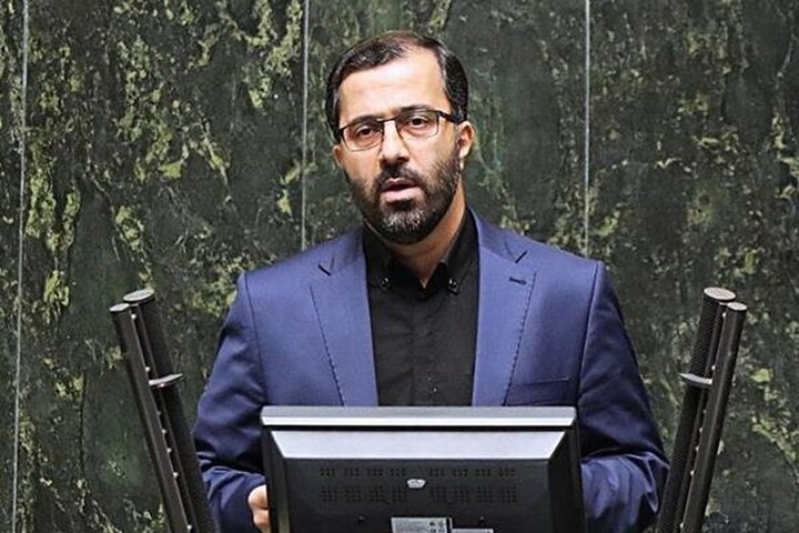 گودرزی: مشکلات اقتصادی امروز، نتیجه اعتماد به آمریکاست