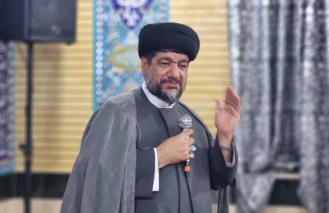 ۲ پدر شهید در گناوه تجلیل شدند