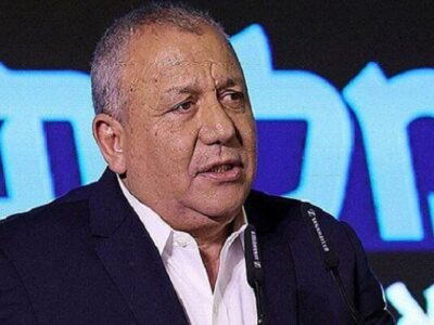 آیزنکوت: ما در آستانه هرج و مرج قرار داریم