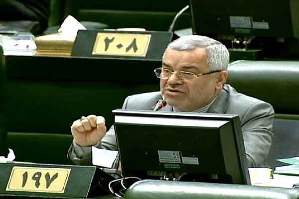 احمدیسنگر: بودجه باید در سفره مردم تاثیر داشته باشد