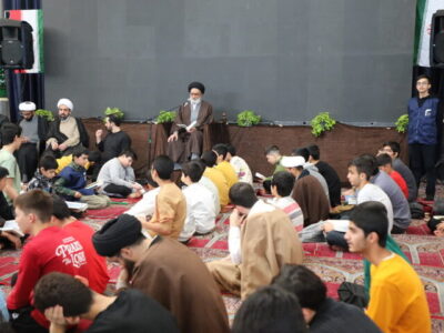 اعتکاف فرصتی معنوی برای تجدید عهد با اهل‌بیت(ع) و خدمت به خلق خداست