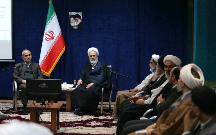 اعرافی: مدیریت فرهنگی جامعه بدون تعامل عمیق حوزه و رسانه ملی ممکن نیست