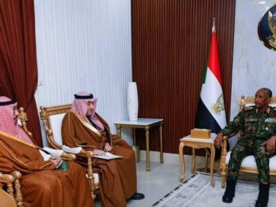دیدار معاون وزیر خارجه سعودی با رئیس شورای حاکمیتی سودان