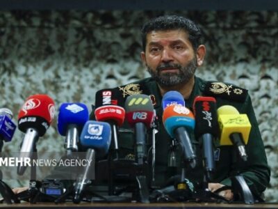 سردار حسن‌زاده: «مقاومت» راهبرد ملت ایران برای عبور از فشارها است