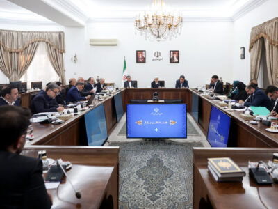 عارف: یارانه‌ها را با حذف واسطه‌ها به انتهای زنجیره انتقال می‌دهیم