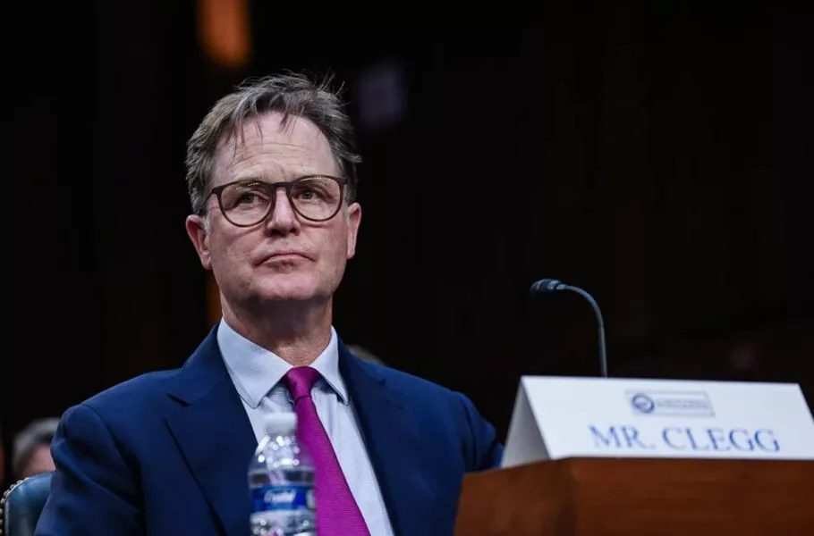 مدیر سابق متا: کسب اجازه از هنرمندان برای آموزش مدلها صنعت هوش مصنوعی را نابود میکند