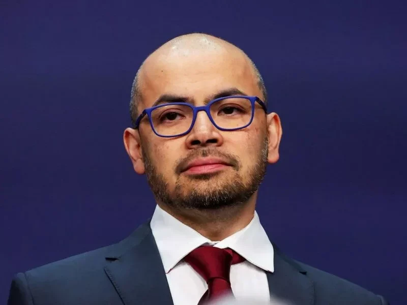 مدیرعامل دیپ‌مایند گوگل: نوجوانان باید در هوش مصنوعی مثل نینجاها ماهر شوند