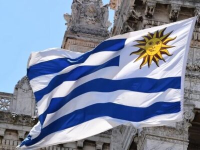 موضع دیپلماتیک اروگوئه در قبال ونزوئلا و چالش رقابت‌پذیری در منطقه