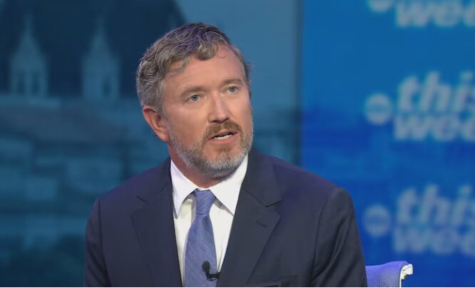 نماینده کنگره آمریکا: مسئله ایران نیست، بلکه دلار، نفت و اسرائیل است