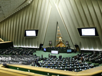 نمایندگان ادوار مجلس: دخالت آمریکا نقض حاکمیت ملی ایران است