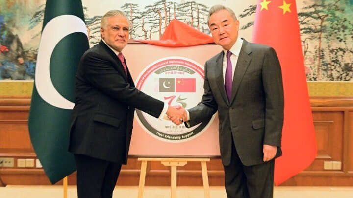 پاکستان و چین خواستار پاکسازی افغانستان از گروه‌های تروریستی شدند