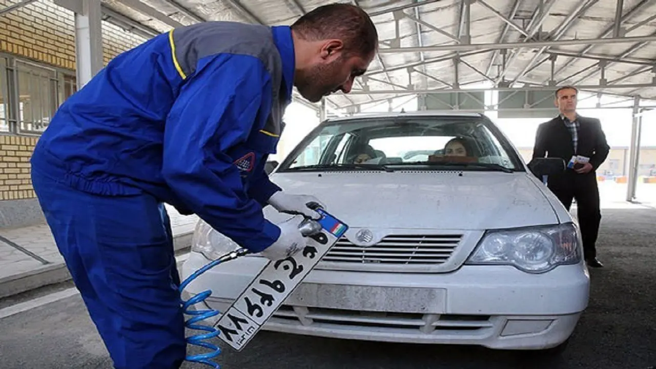 پلاکهای «ایران ۷۰» رسماً وارد تهران شدند؛ شمارهگذاری خودروها به حالت عادی بازگشت