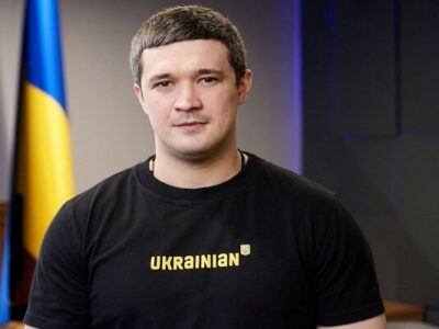 پیشنهاد زلنسکی برای انتصاب معاون اول نخست وزیر به عنوان وزیر دفاع