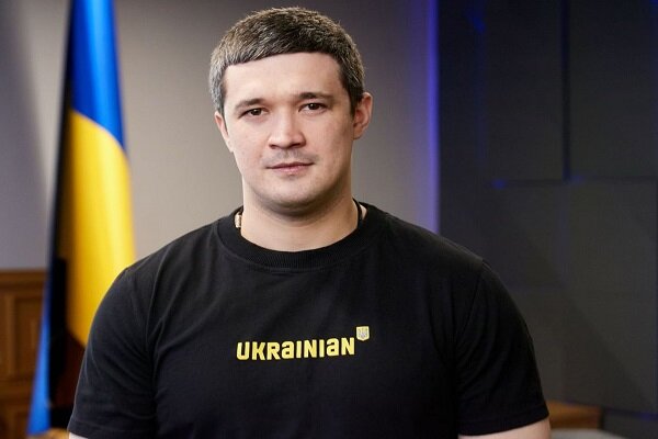 پیشنهاد زلنسکی برای انتصاب معاون اول نخست وزیر به عنوان وزیر دفاع