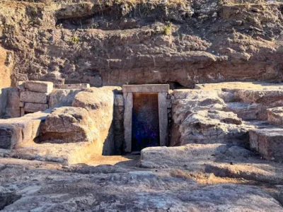 کشف نیایشگاه ۲۴۰۰ ساله هِرکول و گورهای اشرافی در رم