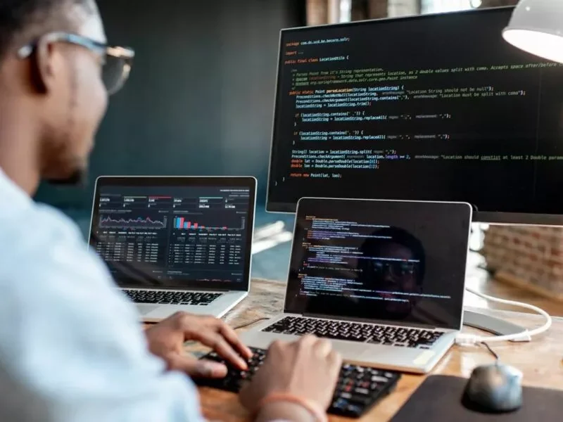 آشنایی با بهترین نرم‌افزارهای برنامه‌نویسی