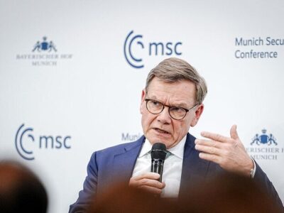 آلمان: اروپا در کنار اوکراین ایستاده است