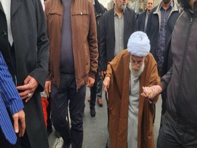 آیت‌الله جنتی در راهپیمایی ۲۲ بهمن تهران حضور یافت