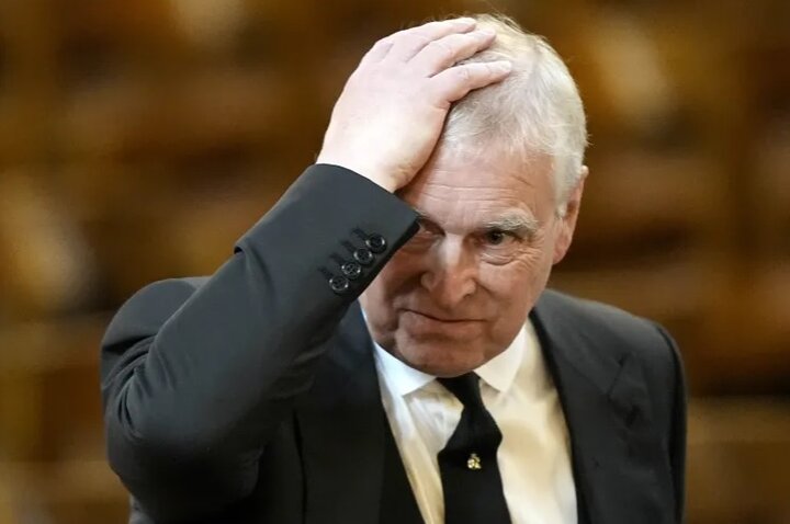 احتمال حذف شاهزاده «اندرو» از صف جانشینی پادشاهی در انگلیس