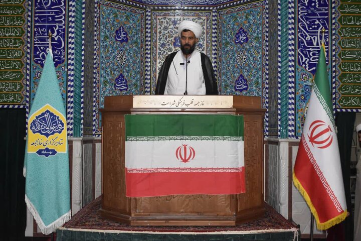 امام جمعه بهاباد: منافع آمریکا در منطقه در تیررس پاسخ قاطع ایران است