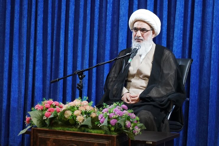 امام جمعه بوشهر: ملامتها اهل ایمان را از مجاهدت دور نمیکند