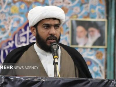 امام جمعه جاسک: ایمان به خدا و تبعیت از رهبری، رمز عبور از فتنه‌ها است