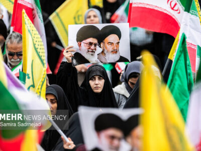 انقلاب ایران؛ عبور از مرزهای وابستگی و حرکت به سمت افق های روشن