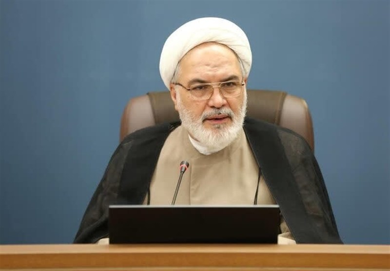 «ایران در پناه قرآن» نماد جهت‌گیری تمدنی ماست