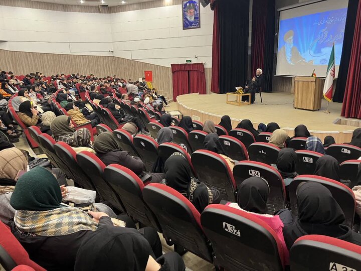 برگزاری محفل نور، فهم و تدبر در دیواندره