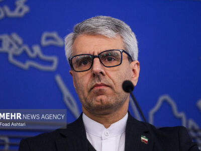 بقایی قهرمانی تیم ملی کشتی فرنگی را تبریک گفت