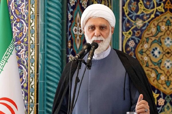 بی نیاز: جمهوری اسلامی ایران برابر تهدیدها با قدرت ایستاده است