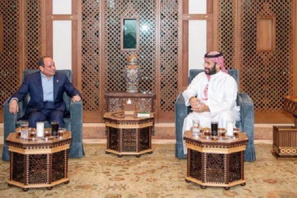 تأکید ولیعهد عربستان و رئیس جمهوری مصر بر توسعه روابط و امنیت منطقه