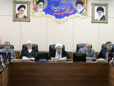 تاکید آملی لاریجانی بر اهتمام دولت در تامین اقلام معیشتی مردم