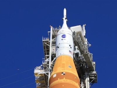 تعویق دوباره پرتاب آرتمیس 2؛ سفر انسان به ماه به فروردین موکول شد