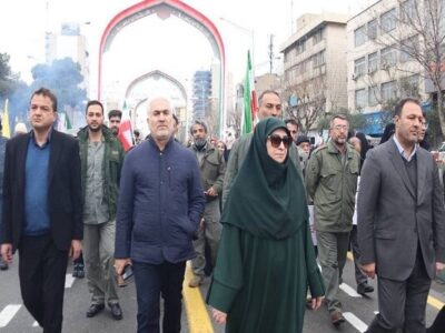 حضور رئیس سازمان حفاظت محیط زیست در راهپیمایی ۲۲ بهمن