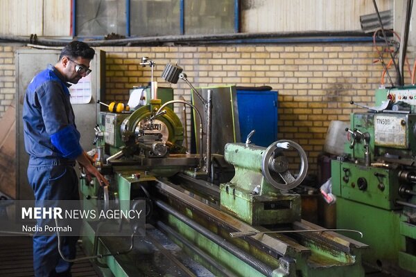 حمایت قضایی از تولید در فارس؛ از بیکاری بیش از ۲ هزار نفر جلوگیری شد